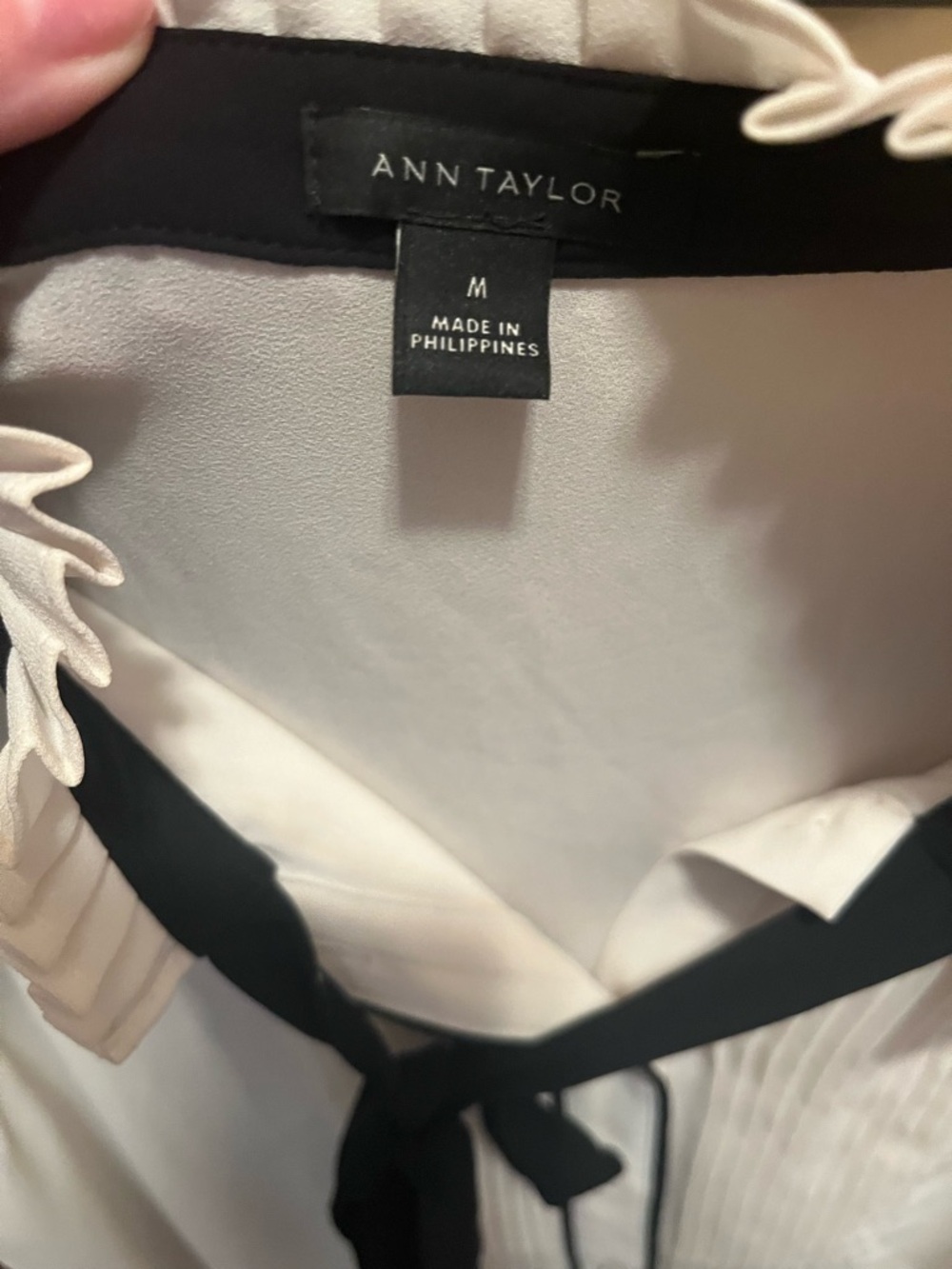 Ann Taylor Sleeveless Cream Blouse with Black Tie - Picture 2 of 3